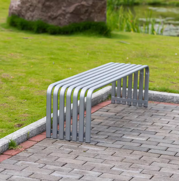 Modern Silver Metal Slat Outdoor Bench with Backrest – Minimalist Weather-Resistant Seating for Urban Spaces