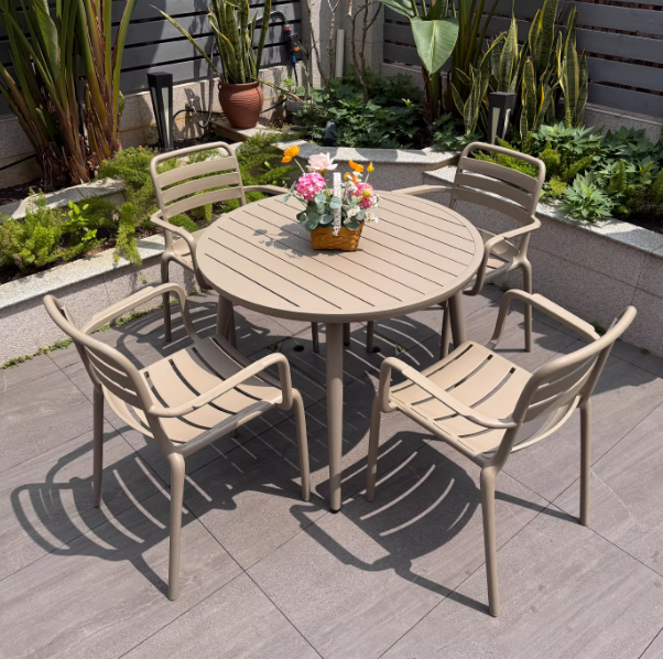 Modern All-Aluminum Outdoor Dining Set - Durable Patio Furniture for Backyards