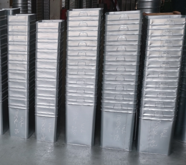 Outdoor Trash Can Inner Bucket Galvanized Steel Sheet Outdoor Waste Bin Inner Cylinder Round Square Iron Bucket Trash Can Liner